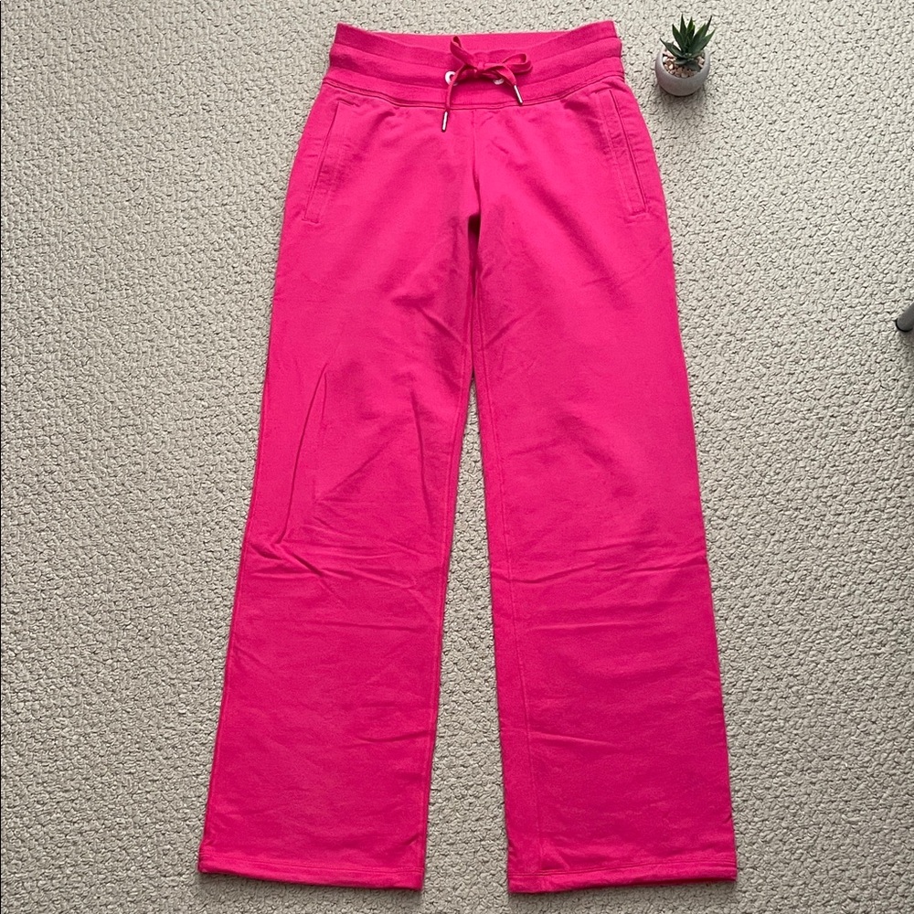 Lululemon loose fit senorita pink sweatpant